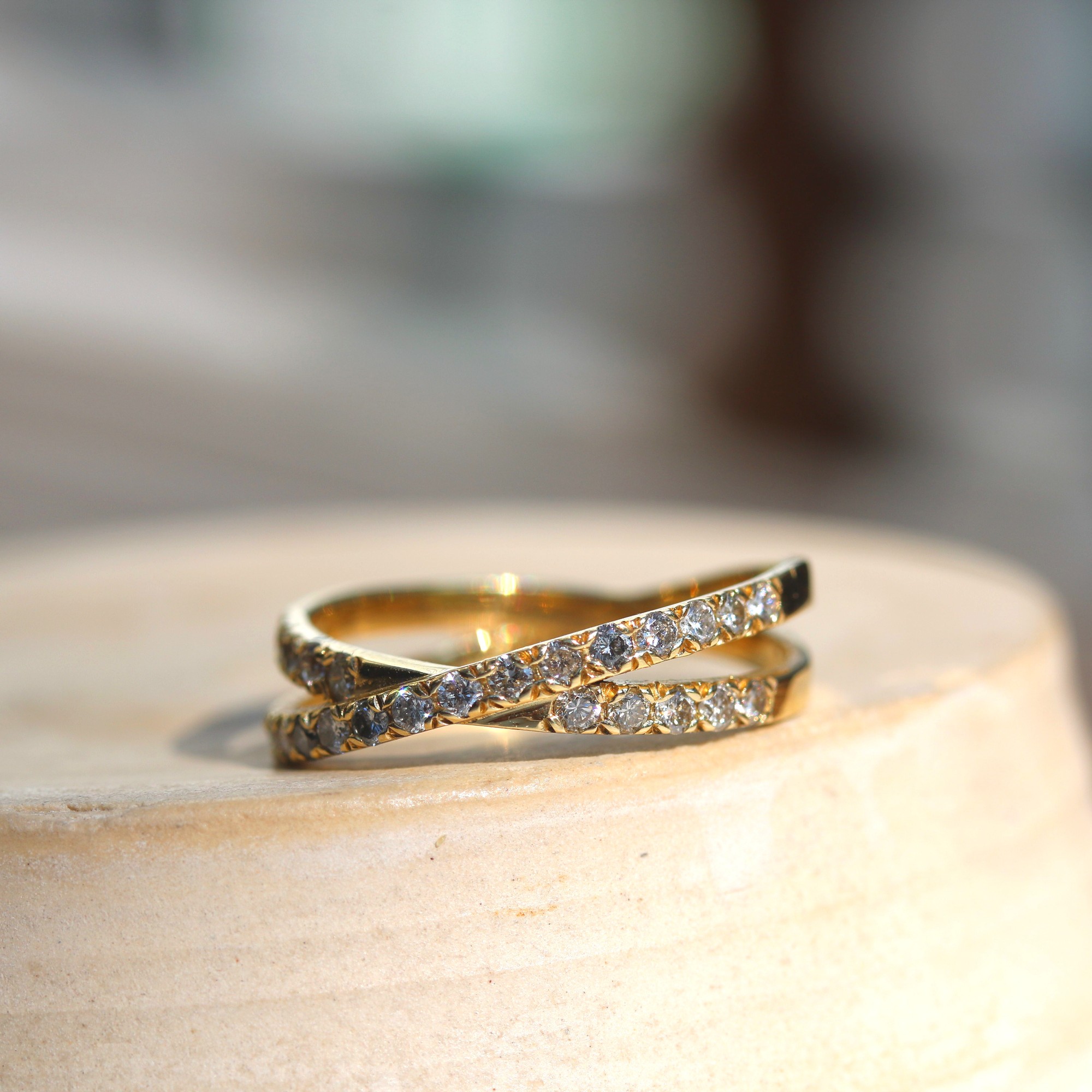 טבעת יהלומים חצי איטרניטי שני גשרים – תמונה 2