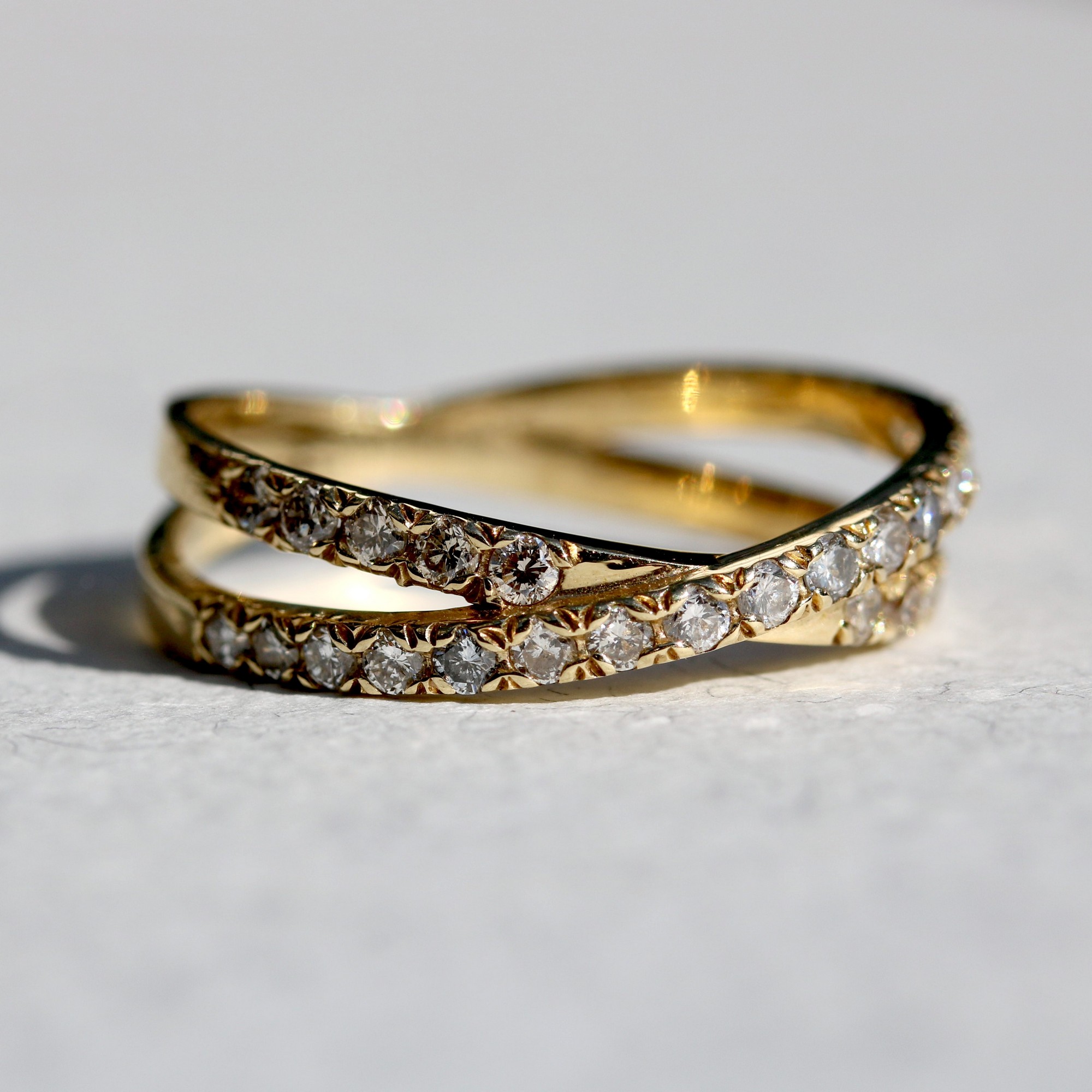 טבעת יהלומים חצי איטרניטי שני גשרים – תמונה 8