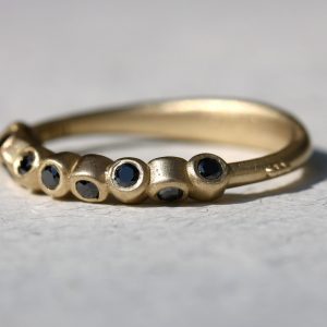 טבעת זהב 14K בשבוץ יהלומים